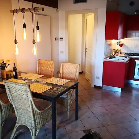Casa de Férias Lugana We Lake It Peschiera del Garda